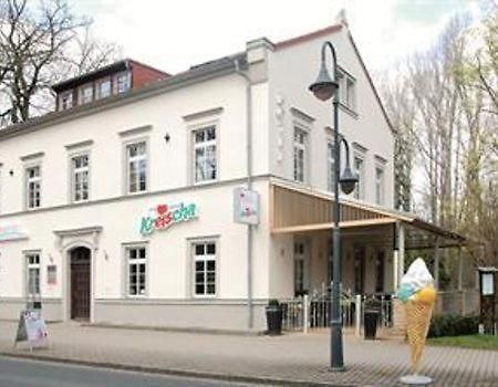 Hotel Am Kreischaer Park Exteriör bild